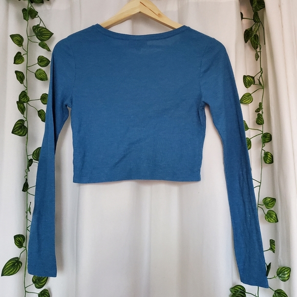 3/20$ - TOPSHOP BLUE RIBBED CROP TOP SIZE 6 - Picture 3 of 3